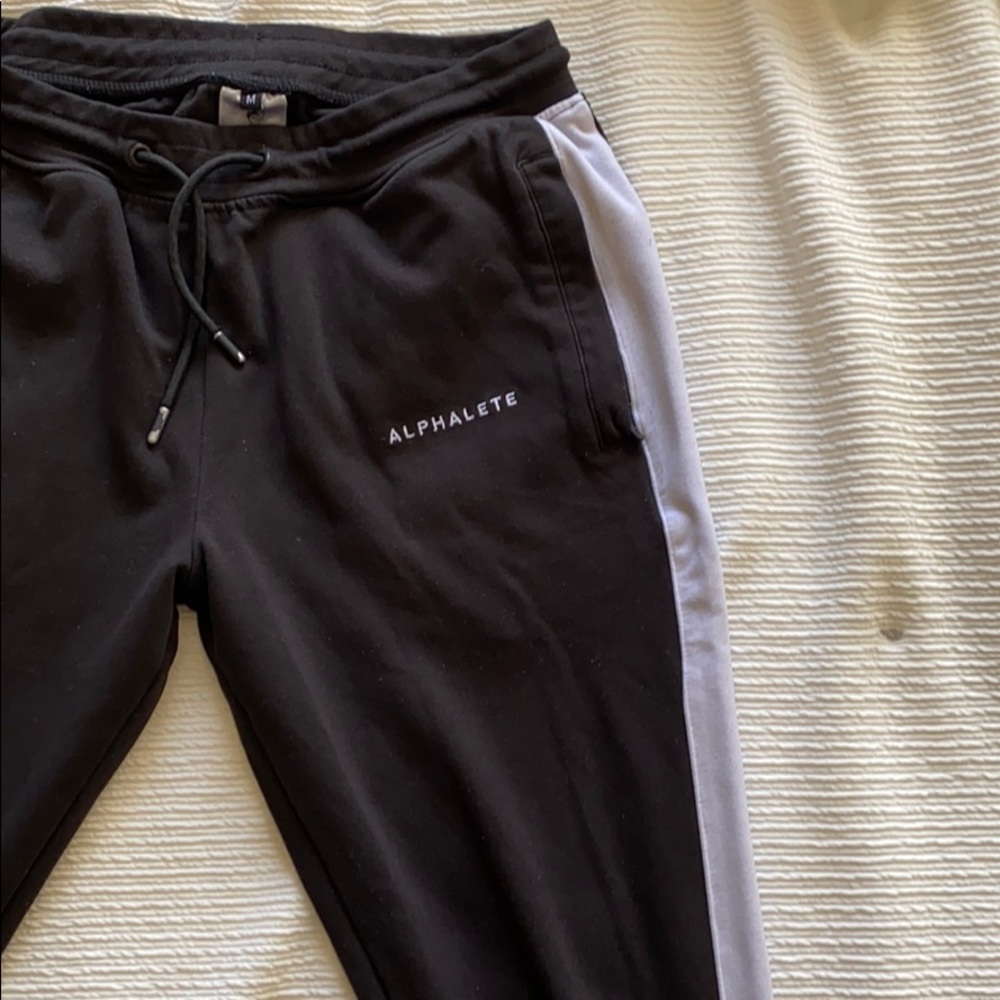 Alphalete joggers